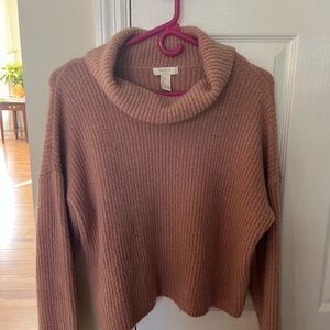 chic Mauve Turtleneck Sweater for Women